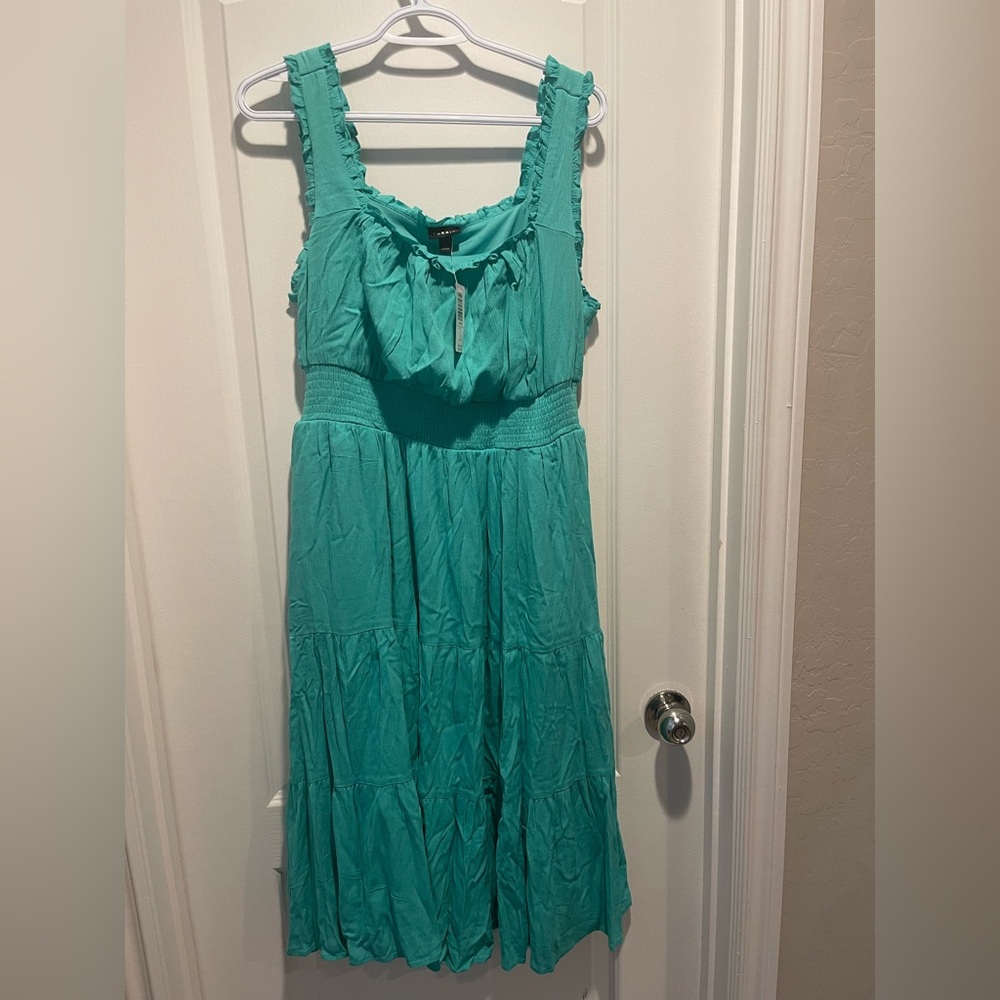 Elegant Teal Sleeveless Dress - Picture 3 of 3